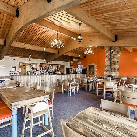 Bucklegrove Holiday Park 巴斯 外观 照片