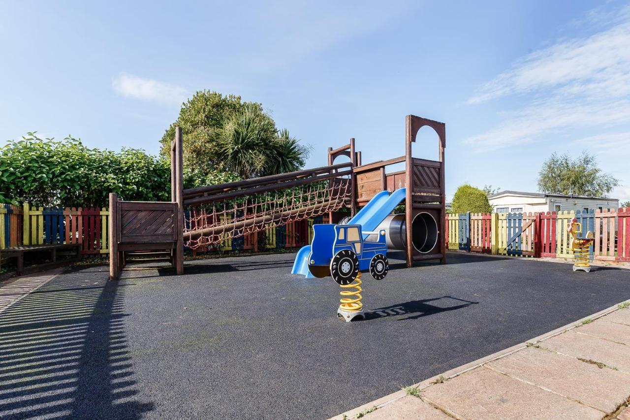 Bucklegrove Holiday Park 巴斯 外观 照片