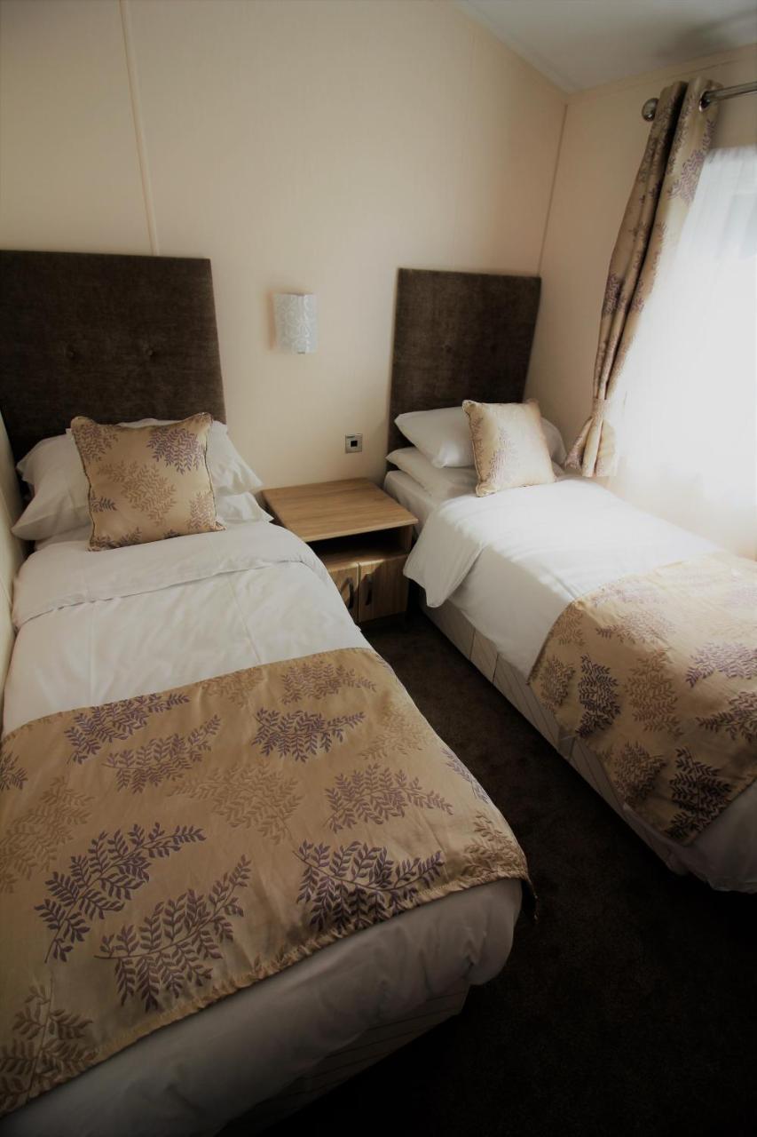 Bucklegrove Holiday Park 巴斯 外观 照片