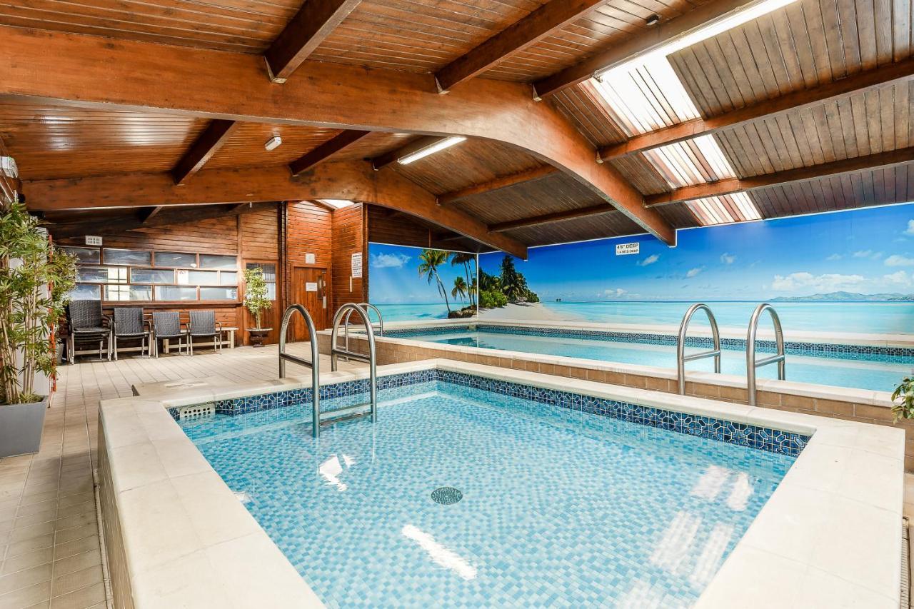 Bucklegrove Holiday Park 巴斯 外观 照片